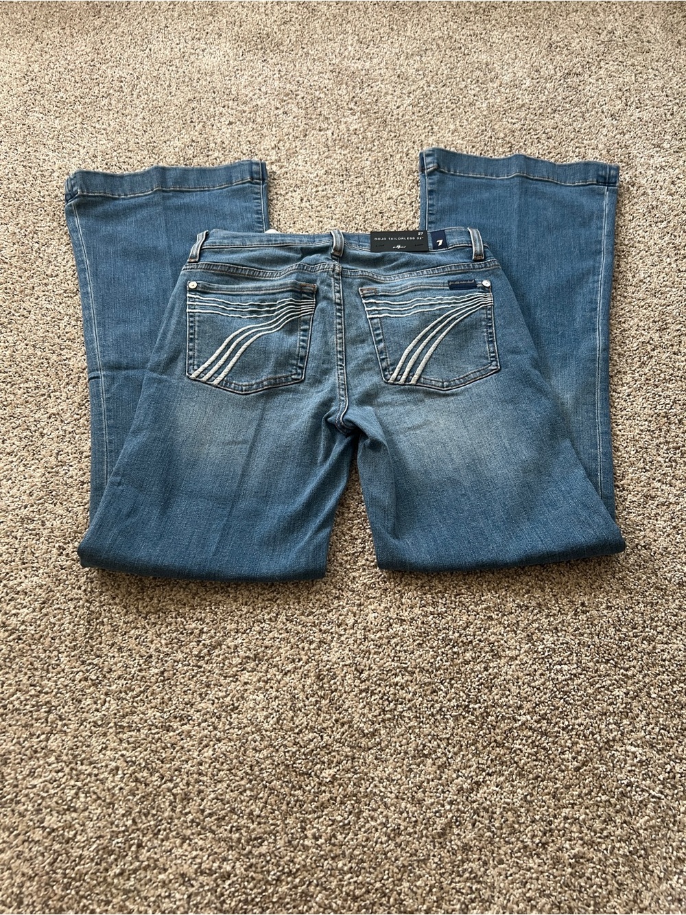7 For All Mankind Women's Straight Leg Jeans in Medium Blue Denim - Picture 2 of 5
